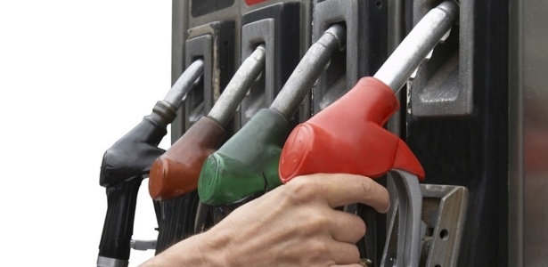 Petrobras anuncia corte no preço da gasolina e do diesel nas refinarias