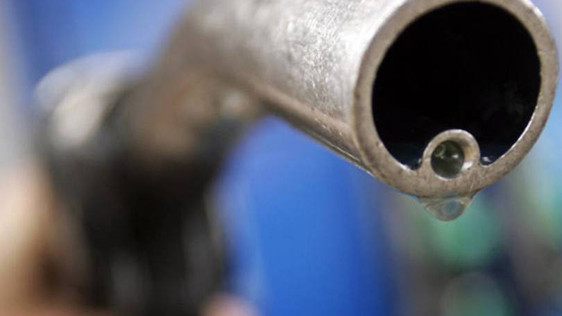 Aumento de imposto da gasolina pode beneficiar etanol
